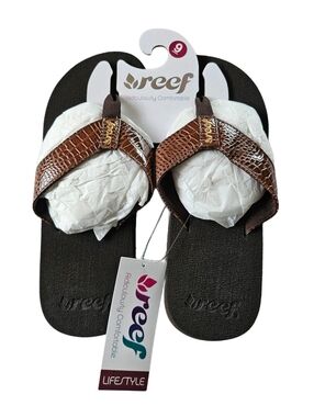 2010 NWT Deadstock Reef Sassy Sandra Brown Faux Crocodile Skin Platform Cussion